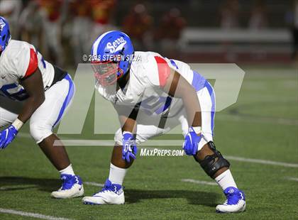 Thumbnail 2 in Cathedral Catholic vs. Serra Gardena (Honor Bowl) photogallery.