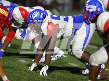 Thumbnail 3 in Cathedral Catholic vs. Serra Gardena (Honor Bowl) photogallery.
