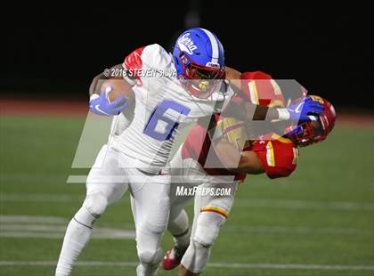 Thumbnail 1 in Cathedral Catholic vs. Serra Gardena (Honor Bowl) photogallery.