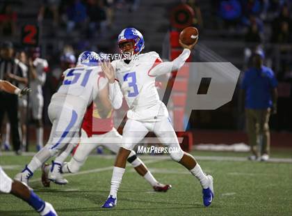 Thumbnail 2 in Cathedral Catholic vs. Serra Gardena (Honor Bowl) photogallery.