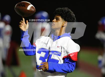 Thumbnail 2 in Cathedral Catholic vs. Serra Gardena (Honor Bowl) photogallery.