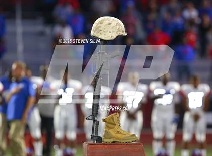 Thumbnail 1 in Cathedral Catholic vs. Serra Gardena (Honor Bowl) photogallery.