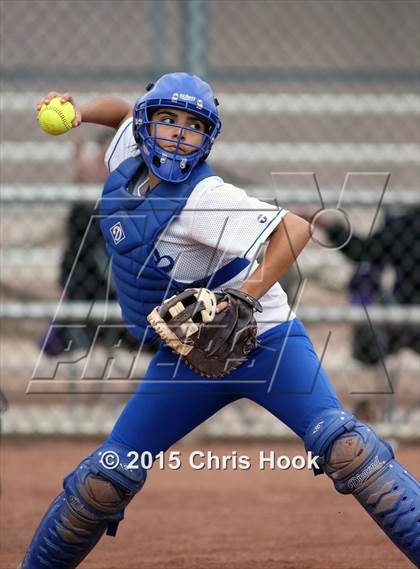 Thumbnail 3 in Empire v Sunnyside (Tucson Badger Invitational) photogallery.