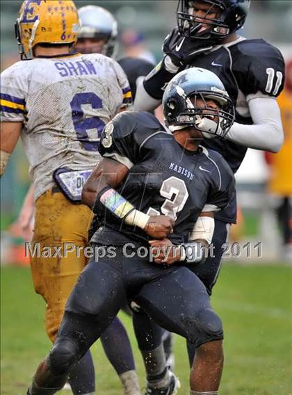 Thumbnail 2 in Madison vs. Escalon (CIF State D3 Final) photogallery.