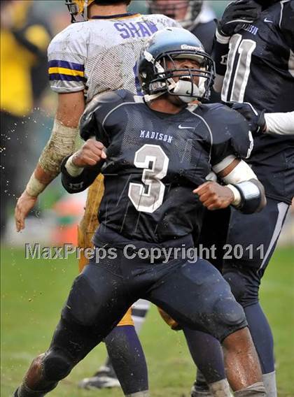 Thumbnail 1 in Madison vs. Escalon (CIF State D3 Final) photogallery.