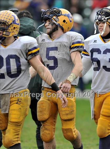 Thumbnail 2 in Madison vs. Escalon (CIF State D3 Final) photogallery.