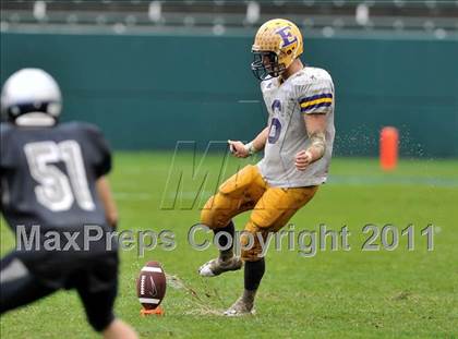 Thumbnail 3 in Madison vs. Escalon (CIF State D3 Final) photogallery.