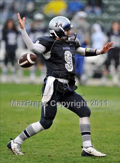 Thumbnail 2 in Madison vs. Escalon (CIF State D3 Final) photogallery.