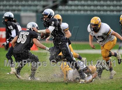 Thumbnail 2 in Madison vs. Escalon (CIF State D3 Final) photogallery.