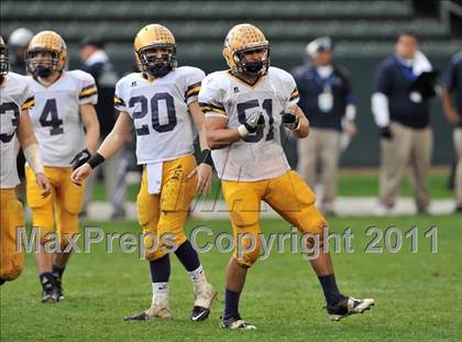 Thumbnail 1 in Madison vs. Escalon (CIF State D3 Final) photogallery.