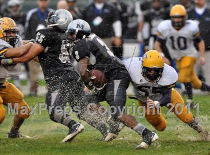Thumbnail 2 in Madison vs. Escalon (CIF State D3 Final) photogallery.