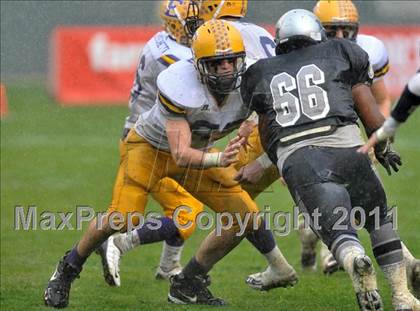 Thumbnail 3 in Madison vs. Escalon (CIF State D3 Final) photogallery.