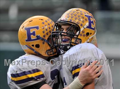 Thumbnail 3 in Madison vs. Escalon (CIF State D3 Final) photogallery.