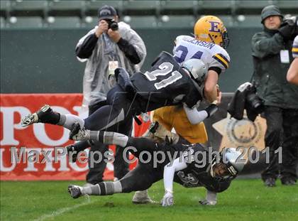 Thumbnail 1 in Madison vs. Escalon (CIF State D3 Final) photogallery.