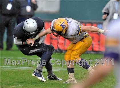Thumbnail 3 in Madison vs. Escalon (CIF State D3 Final) photogallery.