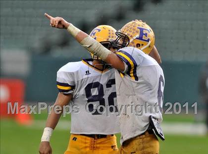 Thumbnail 3 in Madison vs. Escalon (CIF State D3 Final) photogallery.