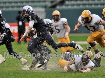 Thumbnail 3 in Madison vs. Escalon (CIF State D3 Final) photogallery.
