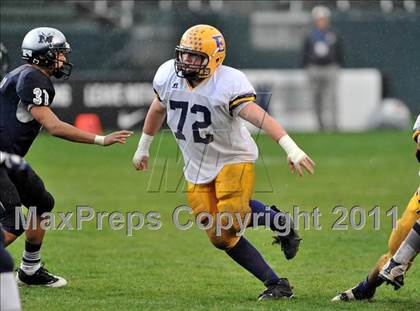 Thumbnail 3 in Madison vs. Escalon (CIF State D3 Final) photogallery.