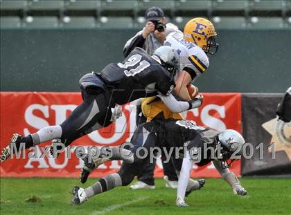 Thumbnail 3 in Madison vs. Escalon (CIF State D3 Final) photogallery.