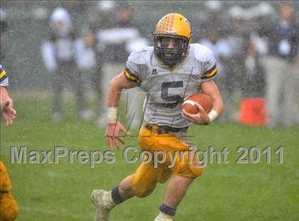 Thumbnail 2 in Madison vs. Escalon (CIF State D3 Final) photogallery.