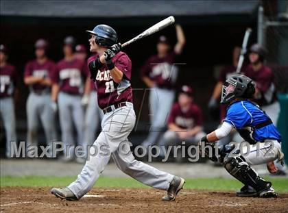 Thumbnail 1 in Southington vs. South Windsor (CIAC Class LL Semifinal) photogallery.