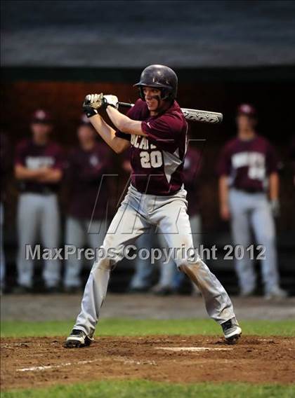 Thumbnail 1 in Southington vs. South Windsor (CIAC Class LL Semifinal) photogallery.