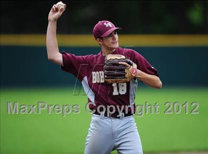 Thumbnail 1 in Southington vs. South Windsor (CIAC Class LL Semifinal) photogallery.