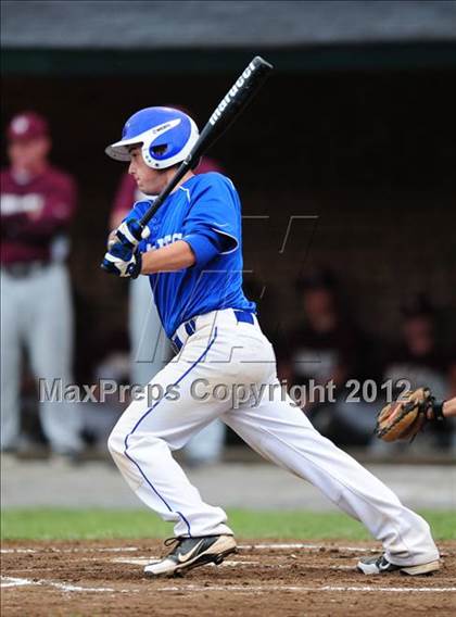 Thumbnail 1 in Southington vs. South Windsor (CIAC Class LL Semifinal) photogallery.