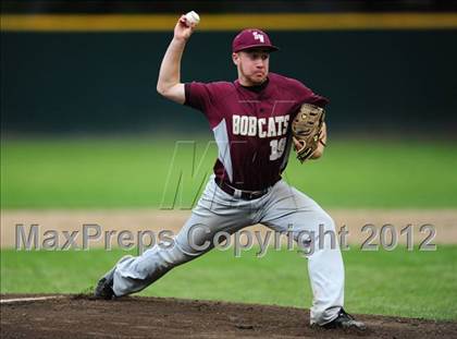 Thumbnail 1 in Southington vs. South Windsor (CIAC Class LL Semifinal) photogallery.