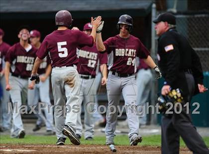 Thumbnail 2 in Southington vs. South Windsor (CIAC Class LL Semifinal) photogallery.