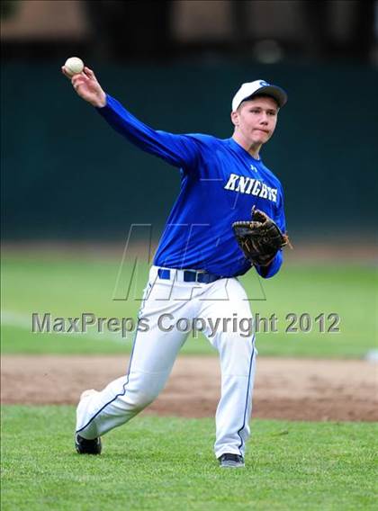 Thumbnail 1 in Southington vs. South Windsor (CIAC Class LL Semifinal) photogallery.