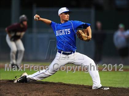 Thumbnail 2 in Southington vs. South Windsor (CIAC Class LL Semifinal) photogallery.