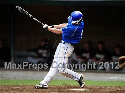 Thumbnail 2 in Southington vs. South Windsor (CIAC Class LL Semifinal) photogallery.