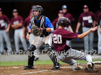 Thumbnail 3 in Southington vs. South Windsor (CIAC Class LL Semifinal) photogallery.
