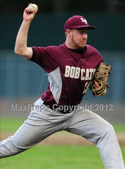 Thumbnail 1 in Southington vs. South Windsor (CIAC Class LL Semifinal) photogallery.