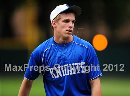 Thumbnail 2 in Southington vs. South Windsor (CIAC Class LL Semifinal) photogallery.