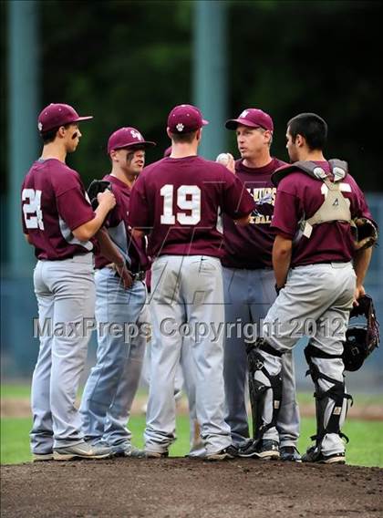 Thumbnail 1 in Southington vs. South Windsor (CIAC Class LL Semifinal) photogallery.