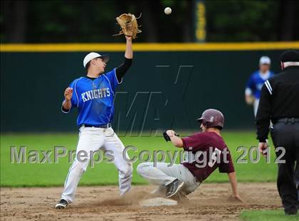 Thumbnail 3 in Southington vs. South Windsor (CIAC Class LL Semifinal) photogallery.