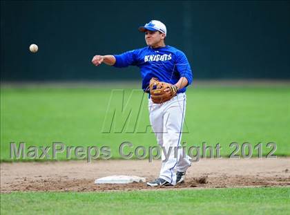 Thumbnail 1 in Southington vs. South Windsor (CIAC Class LL Semifinal) photogallery.