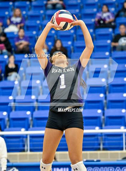 Thumbnail 1 in Taft @ Warren photogallery.