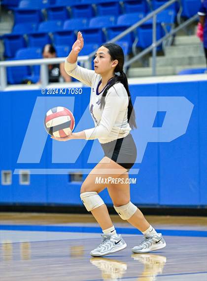 Thumbnail 1 in Taft @ Warren photogallery.