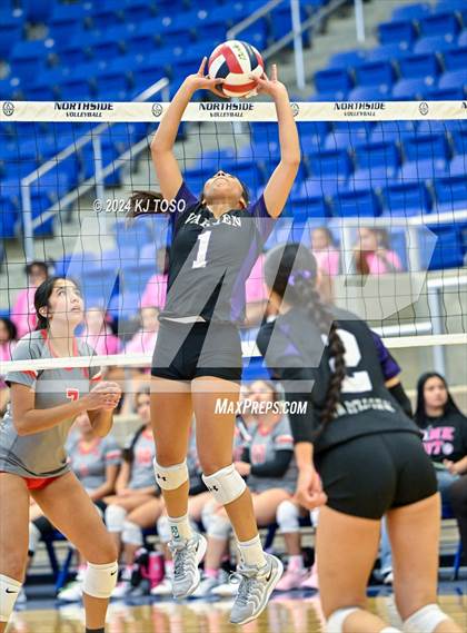 Thumbnail 3 in Taft @ Warren photogallery.