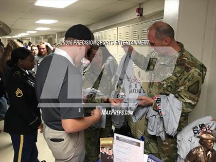 Thumbnail 3 in Clarksville TOC Ceremony photogallery.