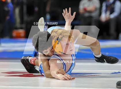 Thumbnail 3 in NYSPHSAA Finals (Round 1) photogallery.