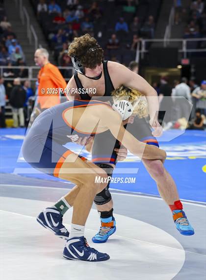Thumbnail 3 in NYSPHSAA Finals (Round 1) photogallery.
