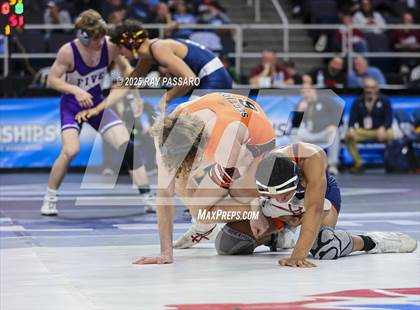 Thumbnail 2 in NYSPHSAA Finals (Round 1) photogallery.