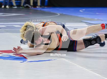 Thumbnail 1 in NYSPHSAA Finals (Round 1) photogallery.