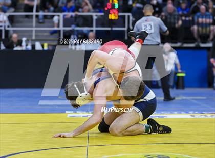 Thumbnail 1 in NYSPHSAA Finals (Round 1) photogallery.