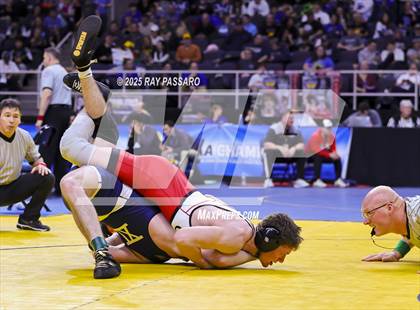 Thumbnail 1 in NYSPHSAA Finals (Round 1) photogallery.