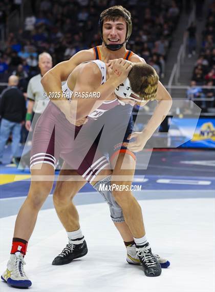Thumbnail 2 in NYSPHSAA Finals (Round 1) photogallery.